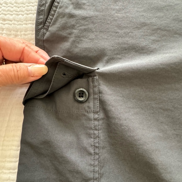 EDDIE BAUER TRAVEX HIKING SHORTS, SIZE 35 - Picture 3 of 5